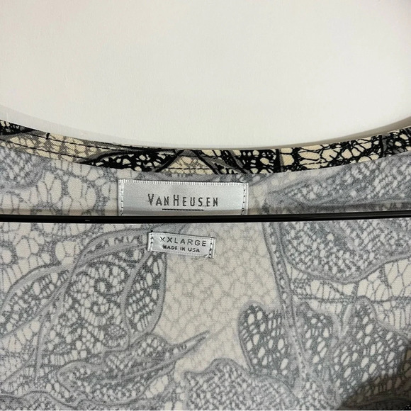 Van Heusen Blouse XXL Rose Floral Ruffled Square Neck Cream Black Gray Dressy - Picture 6 of 6